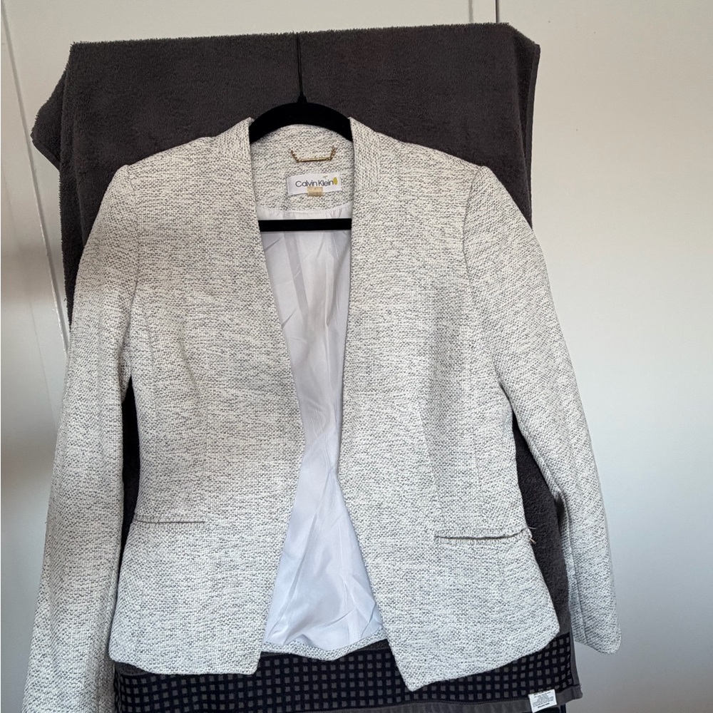 Calvin Klein Open-Front Textured Blazer in Light Gray